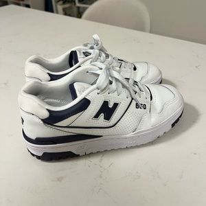 Navy New Balance 550 (Size 7 Women’s)